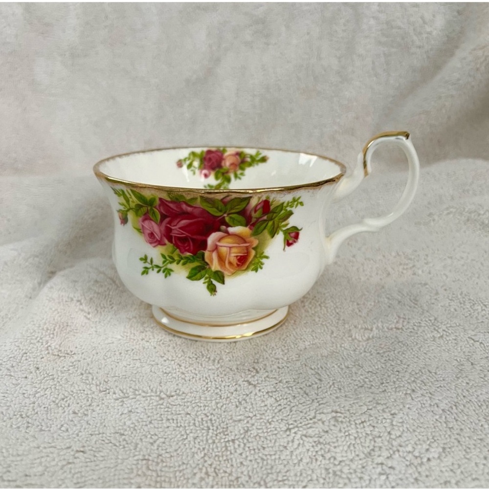 Royal Albert Old Country Roses Bone China 10oz Coffee Or Large Tea Mug Cup - Picture 8 of 11